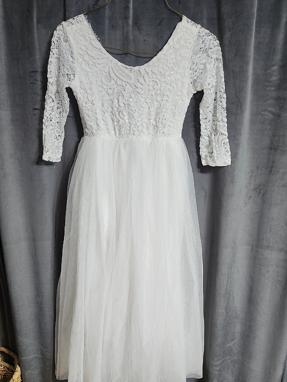 Girls White Lace & Tulle Formal Dress with Three-Quarter Sleeves